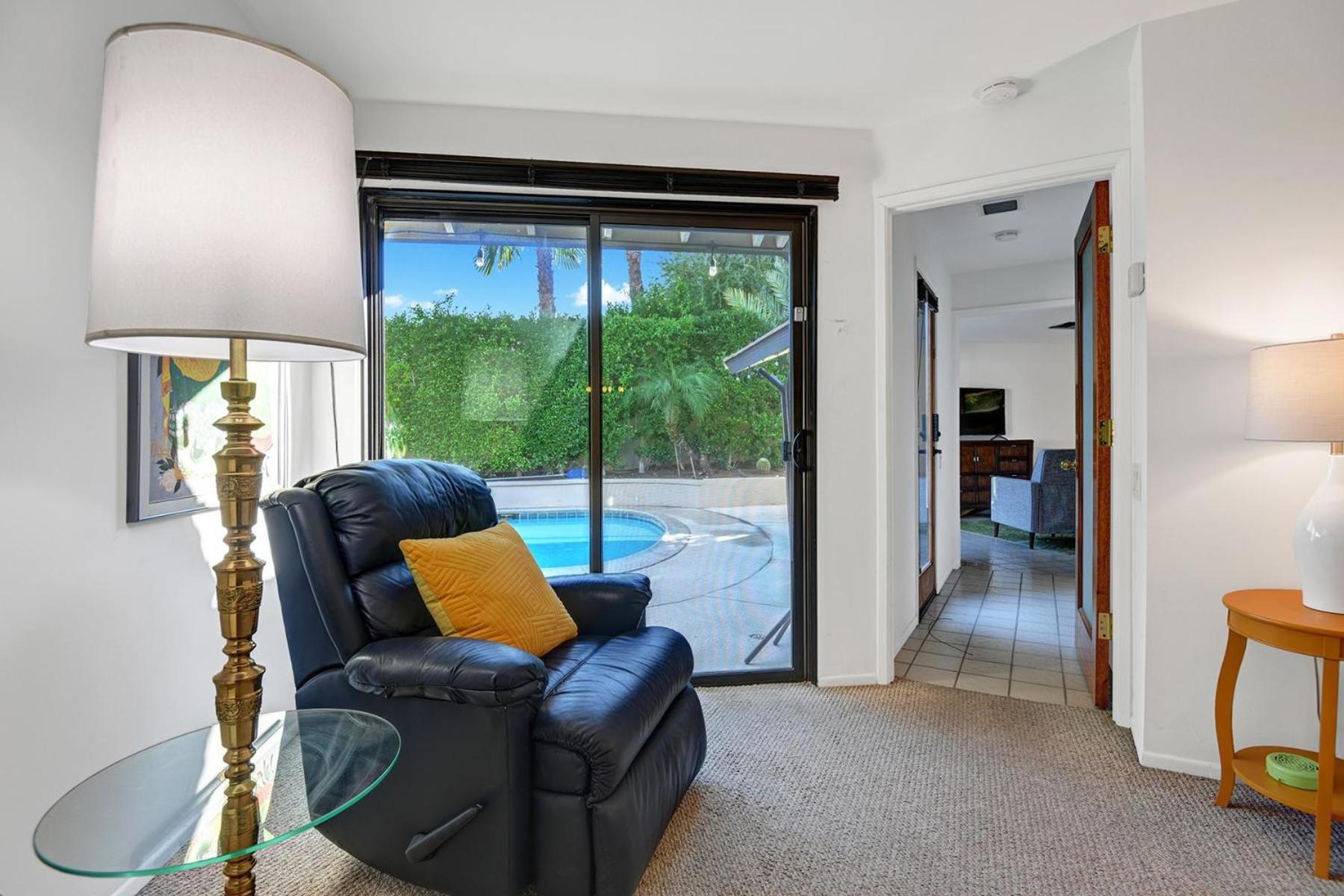 Los Compadres Oasis - 5 Bedroom ปาล์มสปริงส์ ภายนอก รูปภาพ